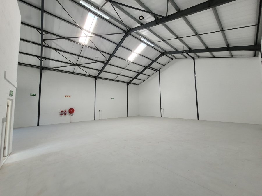 To Let commercial Property for Rent in Killarney Gardens Western Cape